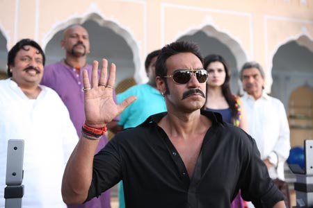 'Aata majhi satakli' once again in BOL BACHCHAN